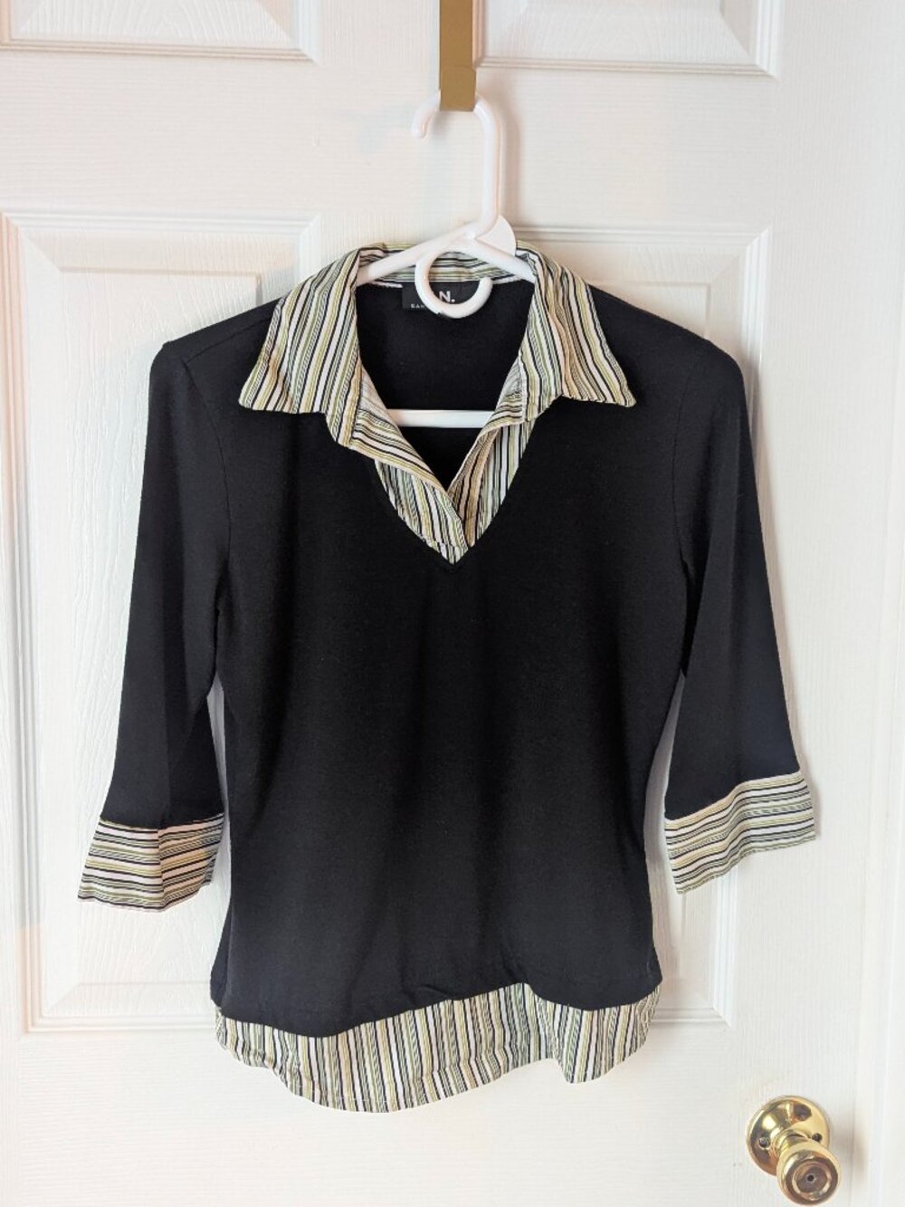 I N San Francisco black green and white top - M
